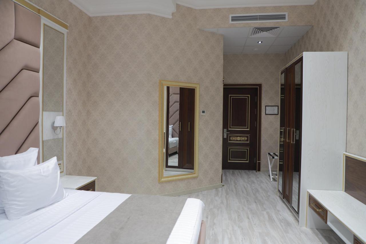 Golden Samarkand Hotel Exterior photo